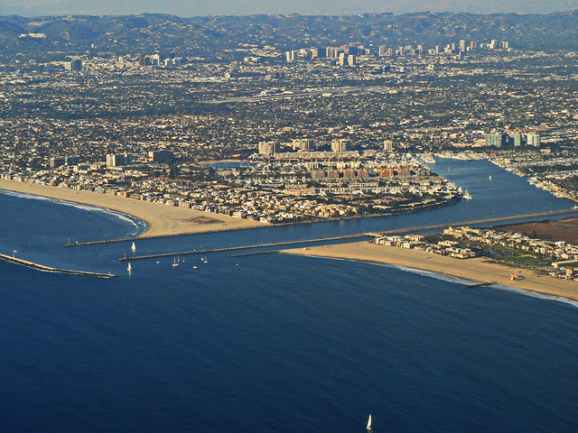 Marina Del Rey Neighborhood and Real Estate Vibe