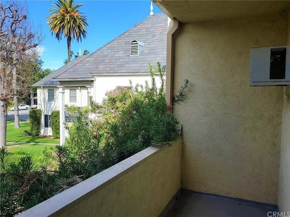 South Pasadena End Unit Condo for Sale, 810 Orange Grove Ave, Unit 8