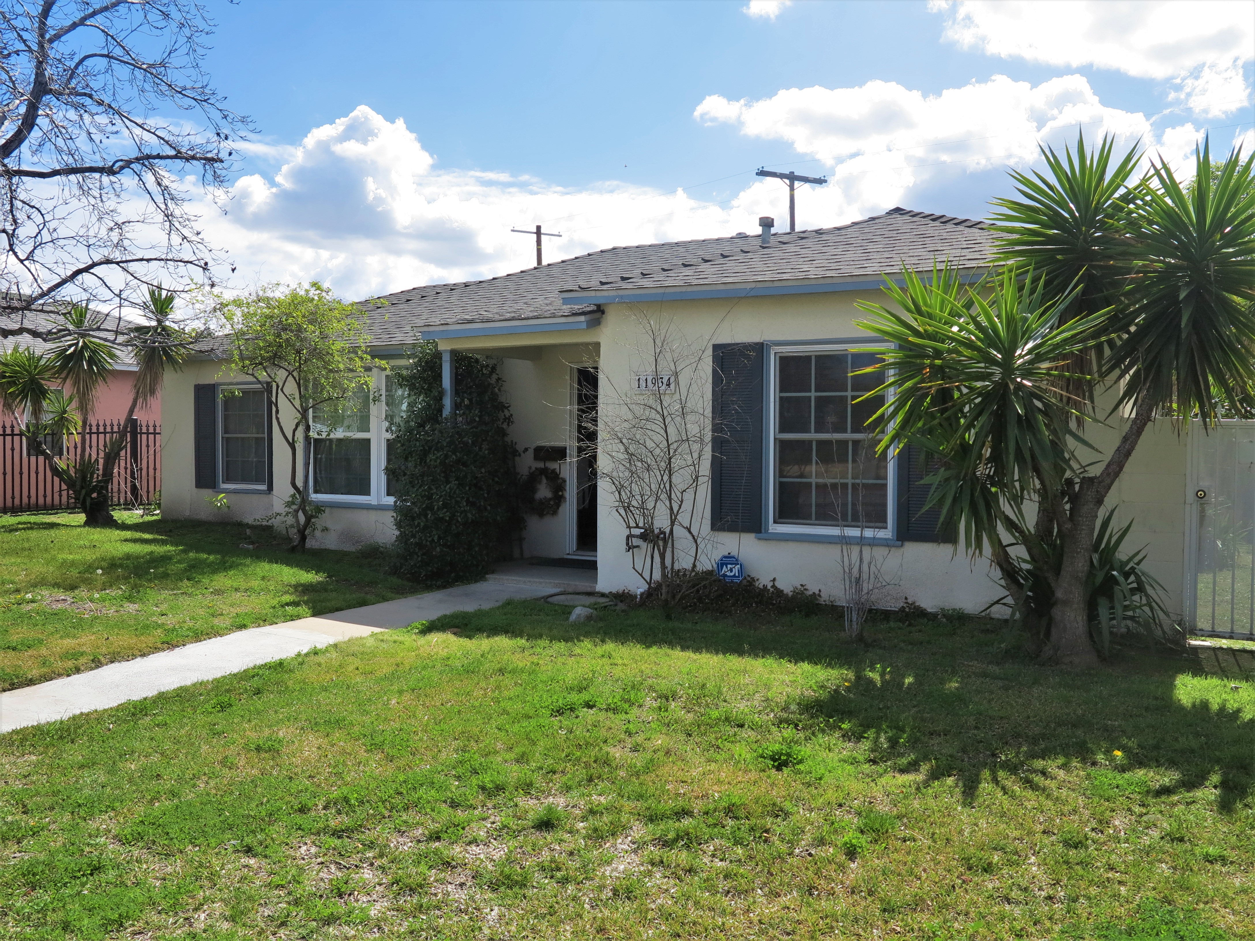 2019 - 11934 Roscoe Blvd., North Hollywood - Standard