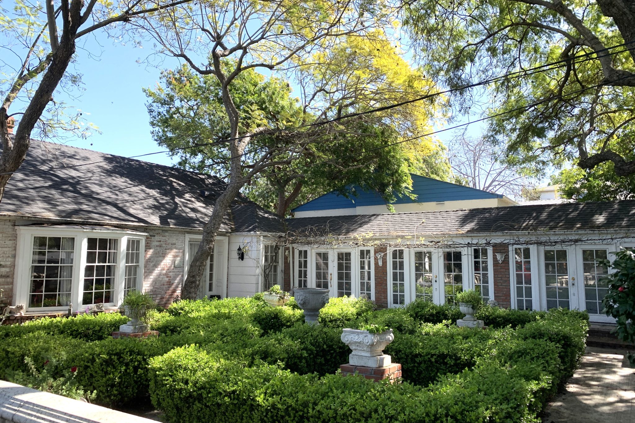 2024 - 2555 W. 5th St., Los Angeles - Probate