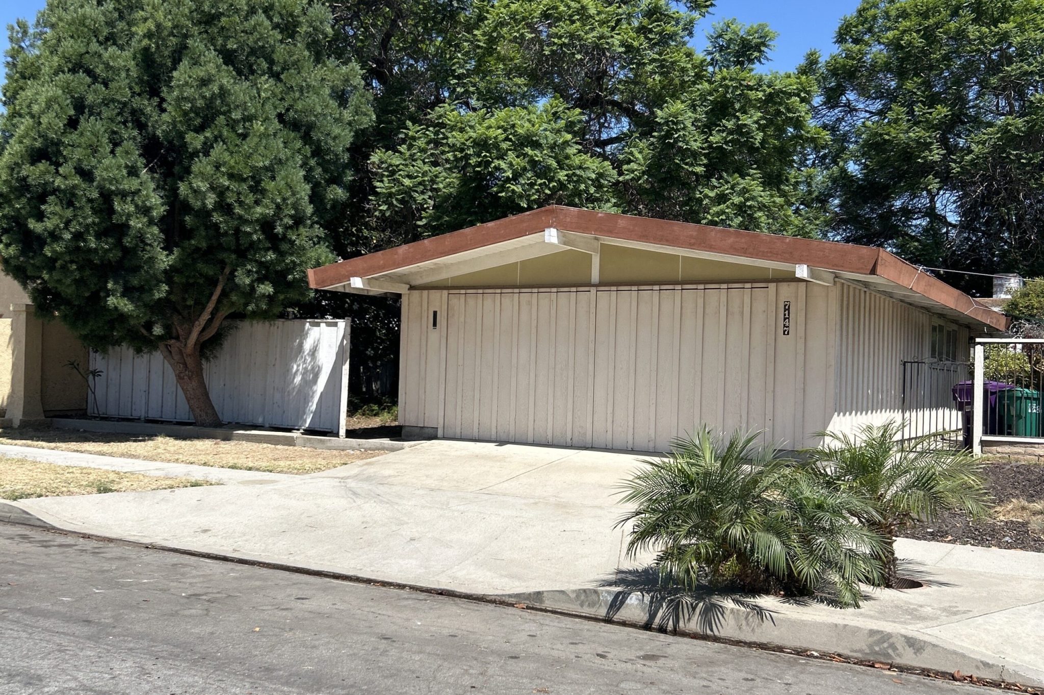 Lanai St., Long Beach